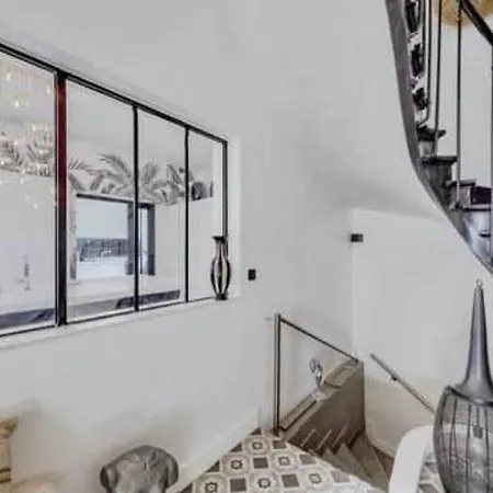Luxueuse A Deux Pas De Paris 别墅